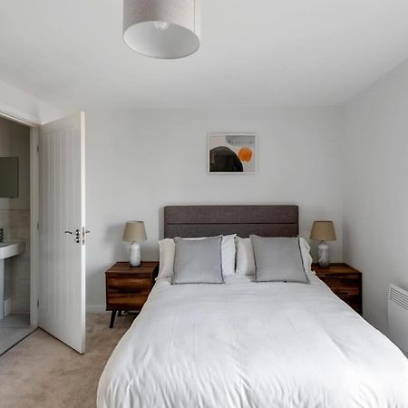 Spacious 1 Bedroom Apartment In A Converted Mill Leeds  Eksteriør bilde