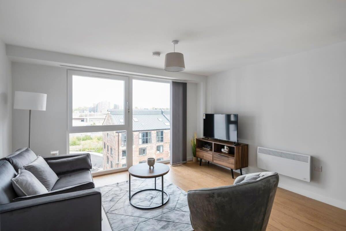 Spacious 1 Bedroom Apartment In A Converted Mill Leeds  Eksteriør bilde