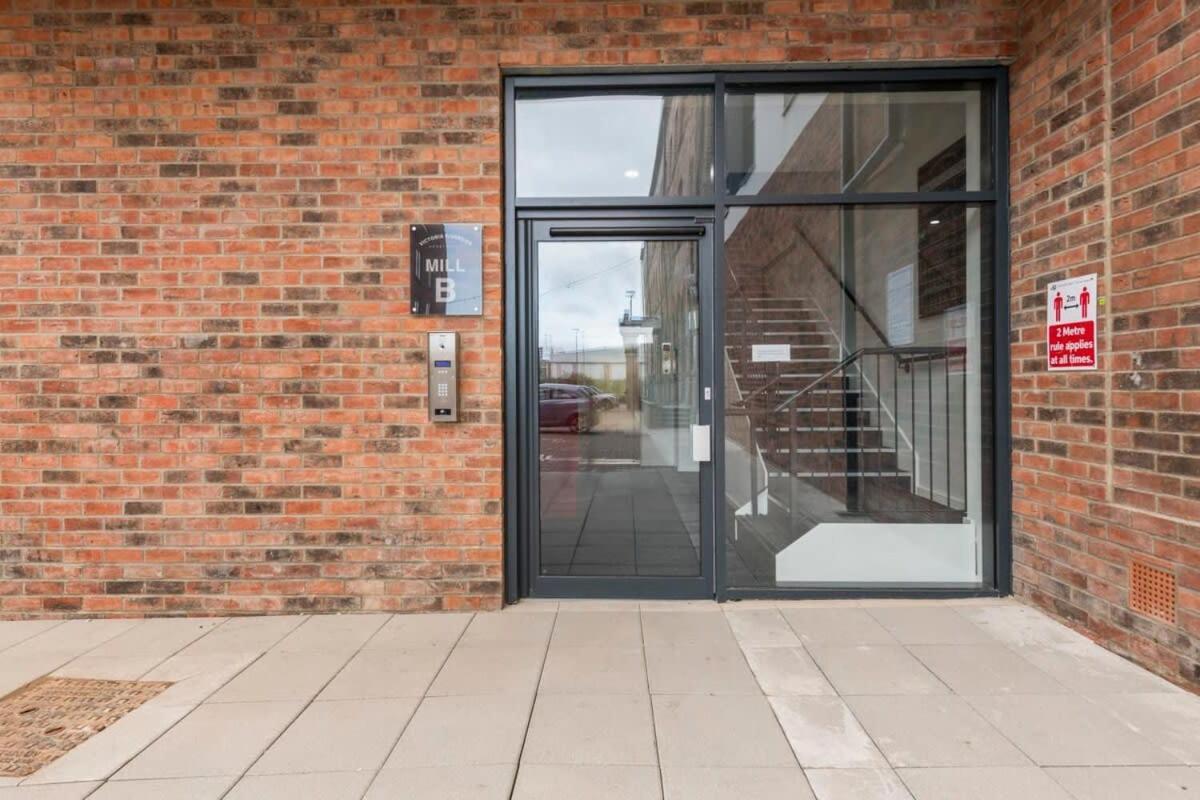 Spacious 1 Bedroom Apartment In A Converted Mill Leeds  Eksteriør bilde